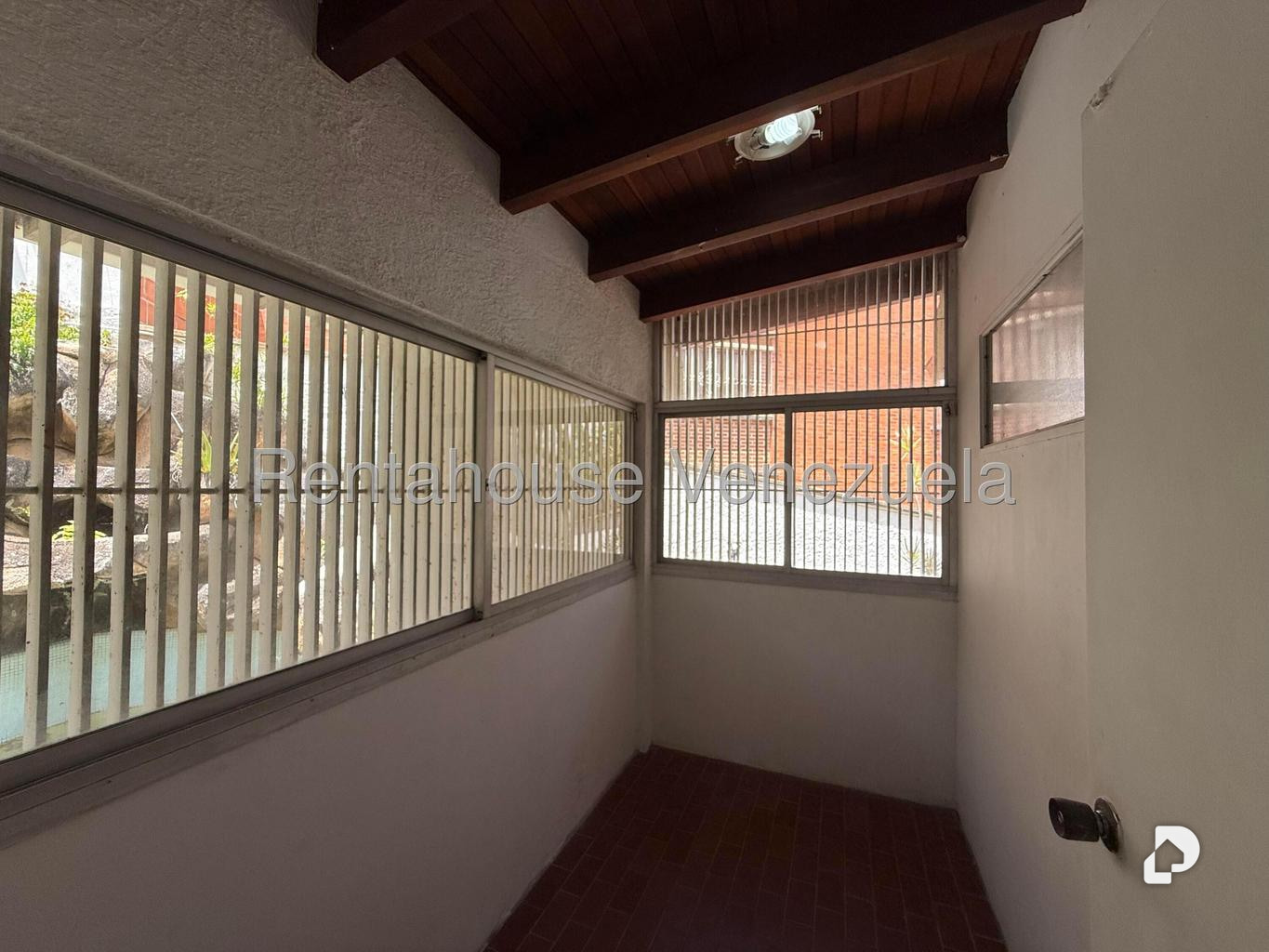 Casa en Alto Prado, Caracas – 26