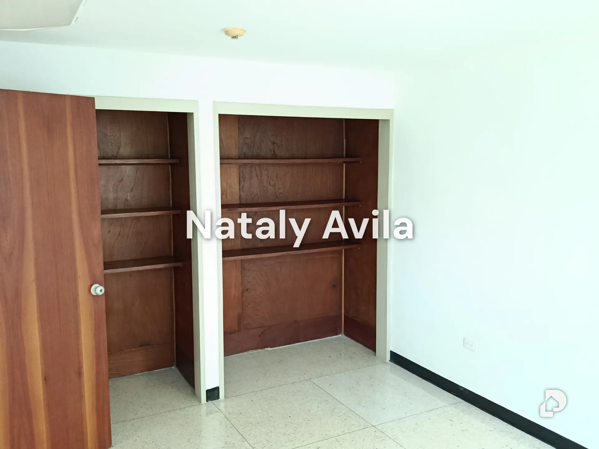 Oficina en La Florida, Caracas – 18