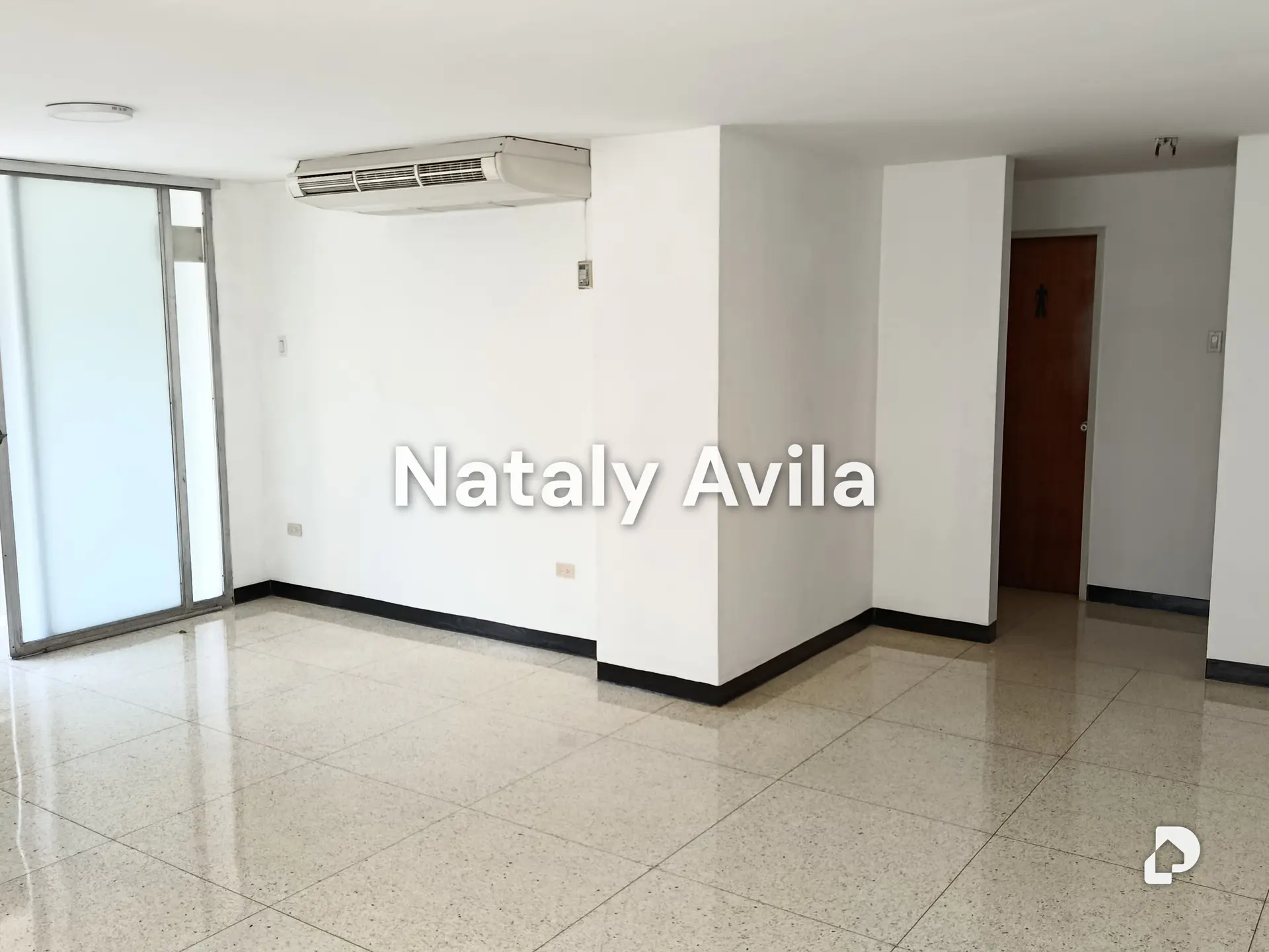 Oficina en La Florida, Caracas – 8
