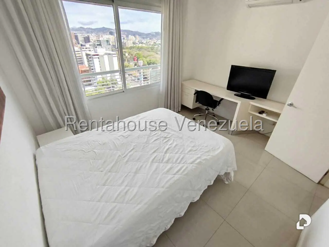 Apartamento en Santa Eduvigis, Caracas – 13
