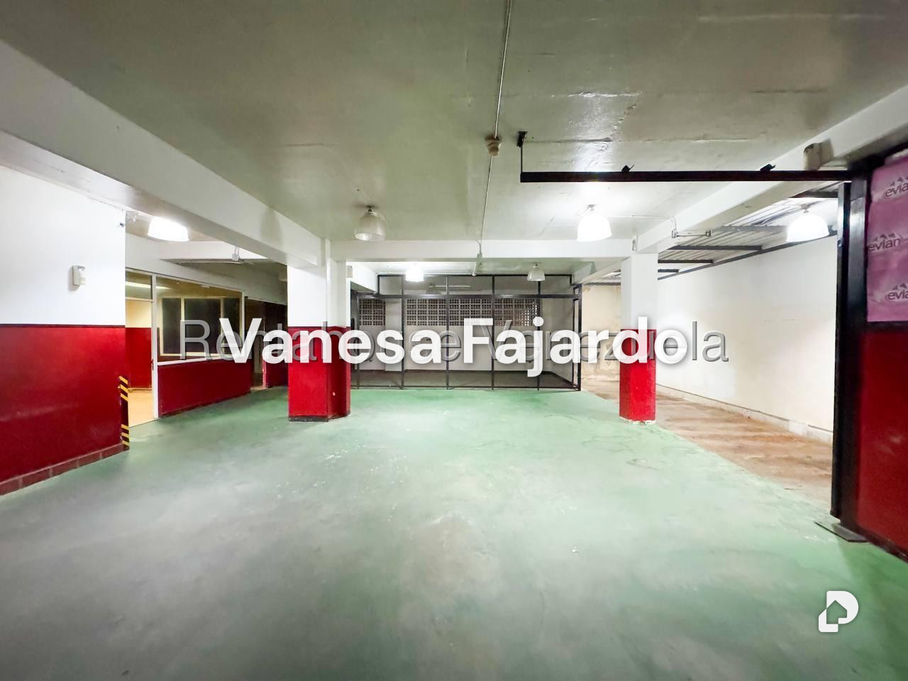 Edificio en La Urbina, Caracas – 20