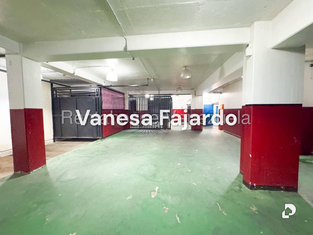 Edificio en La Urbina, Caracas – 21