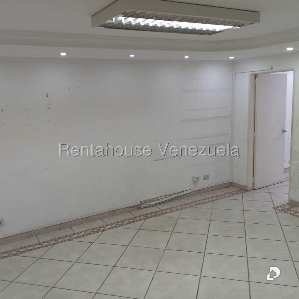 Casa en La Trinidad, Caracas – 23