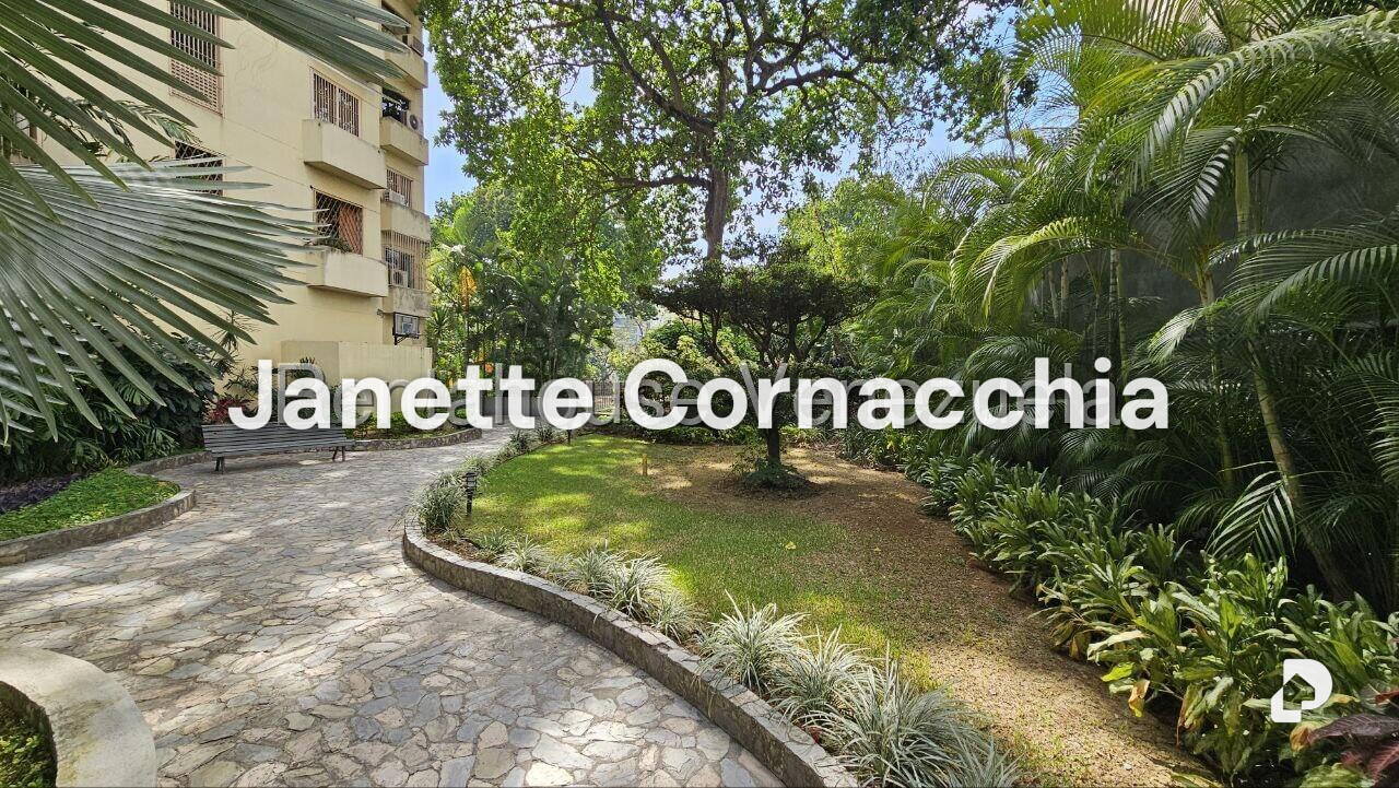 Apartamento en Campo Alegre, Caracas – 28