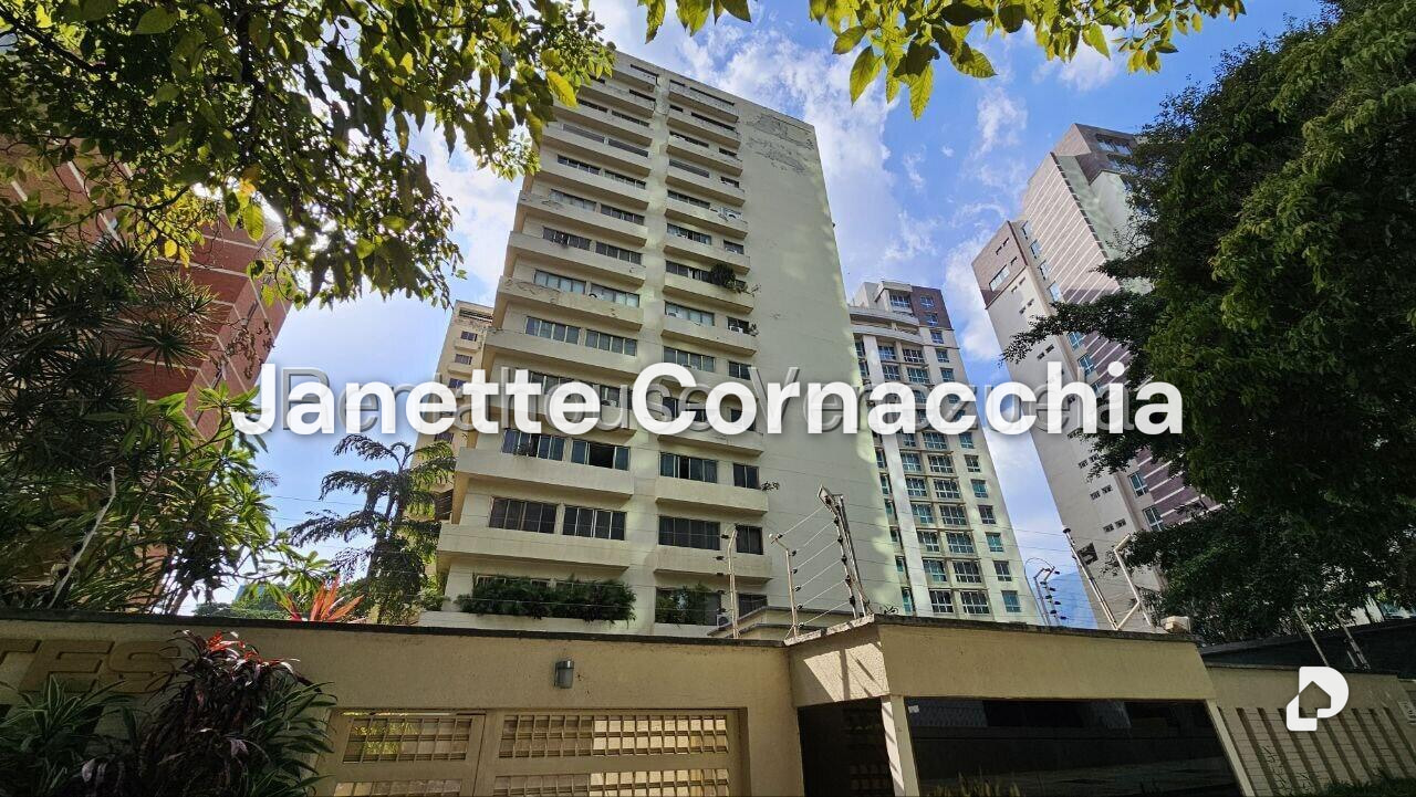 Apartamento en Campo Alegre, Caracas – 1