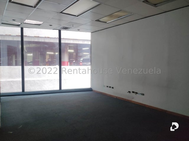 Local comercial en El Rosal, Caracas – 17
