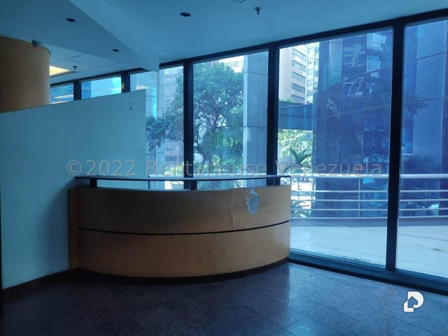Local comercial en El Rosal, Caracas – 3