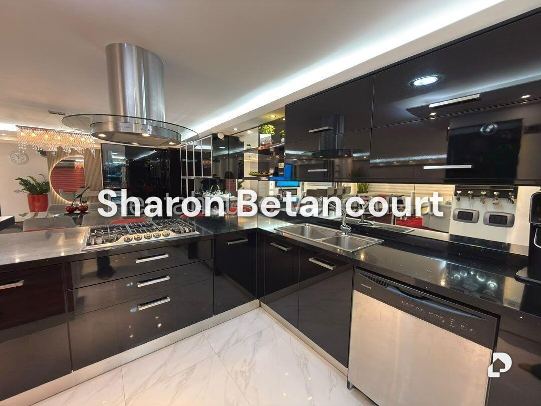 Apartamento en Santa Fe Norte, Caracas – 2