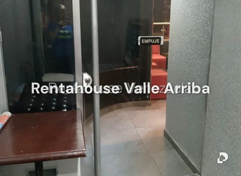 Local comercial en Los Chaguaramos, Caracas – 15