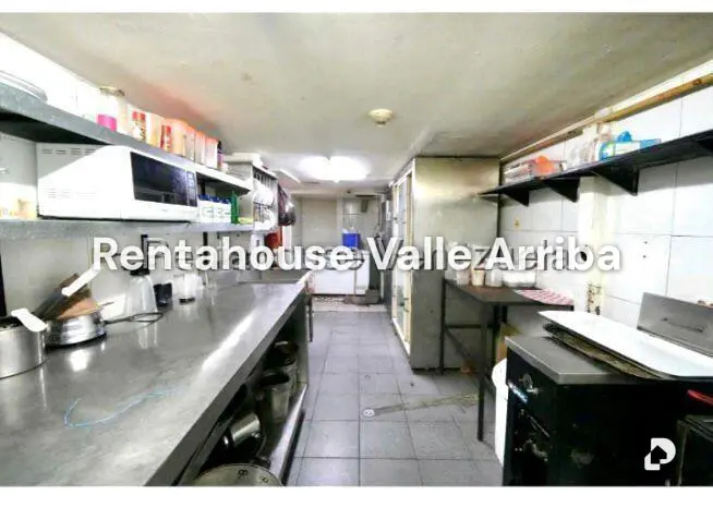 Local comercial en Los Chaguaramos, Caracas – 14