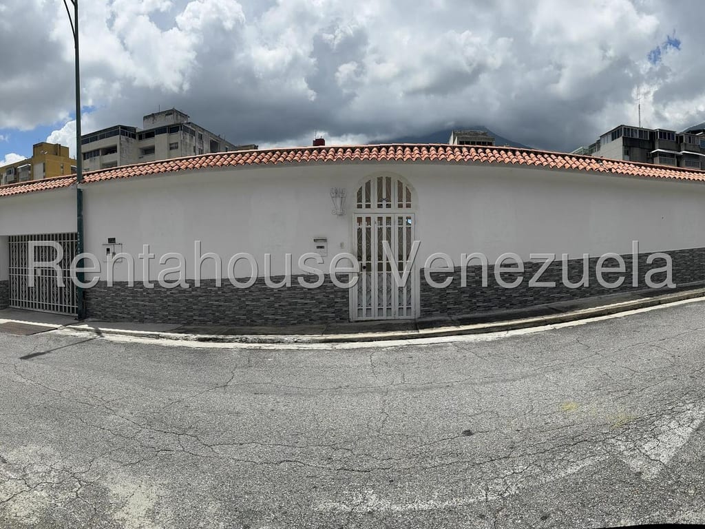 Casa en El Marqués, Caracas - 1
