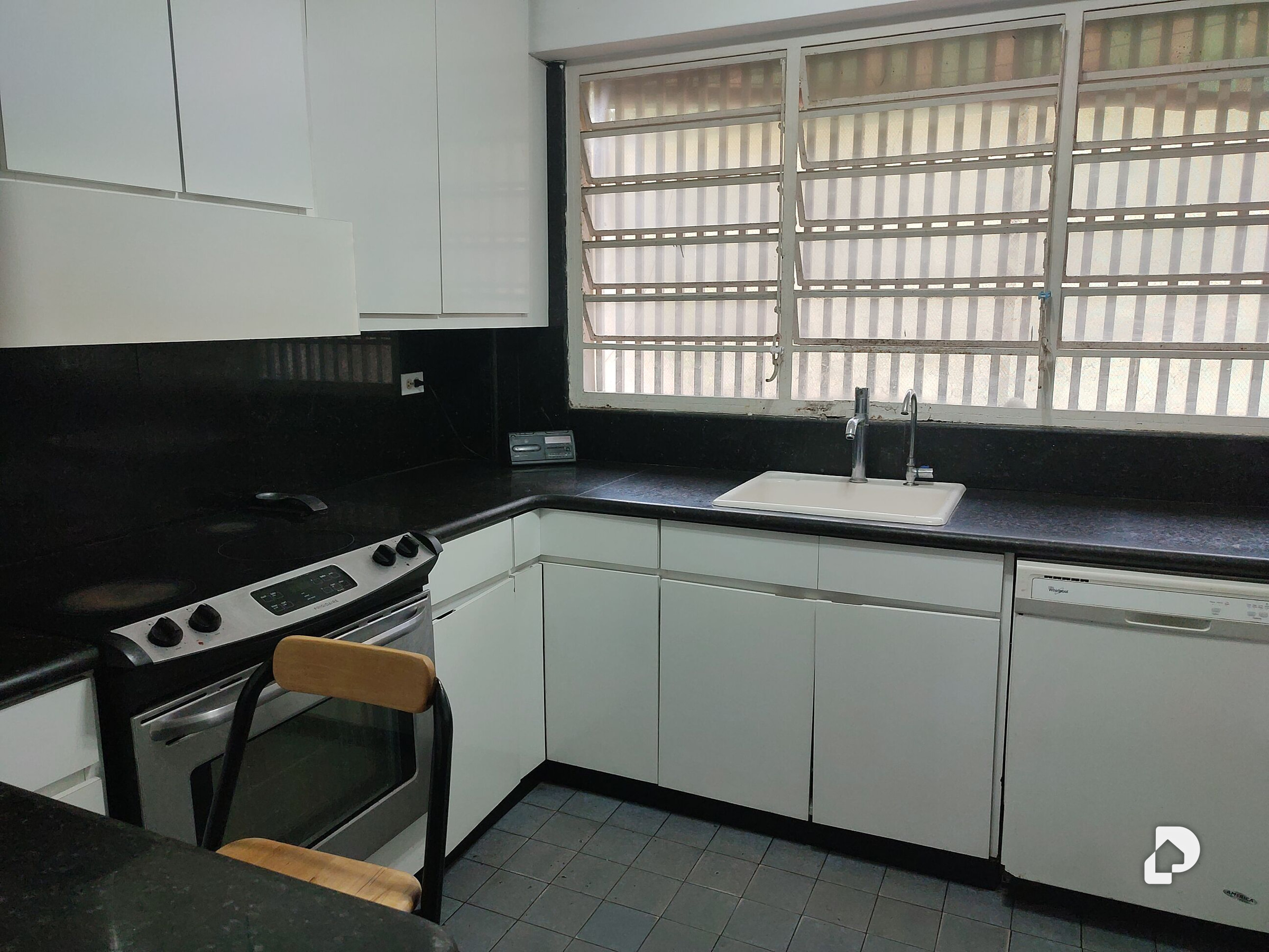 Casa en Colinas de Bello Monte, Caracas – 13