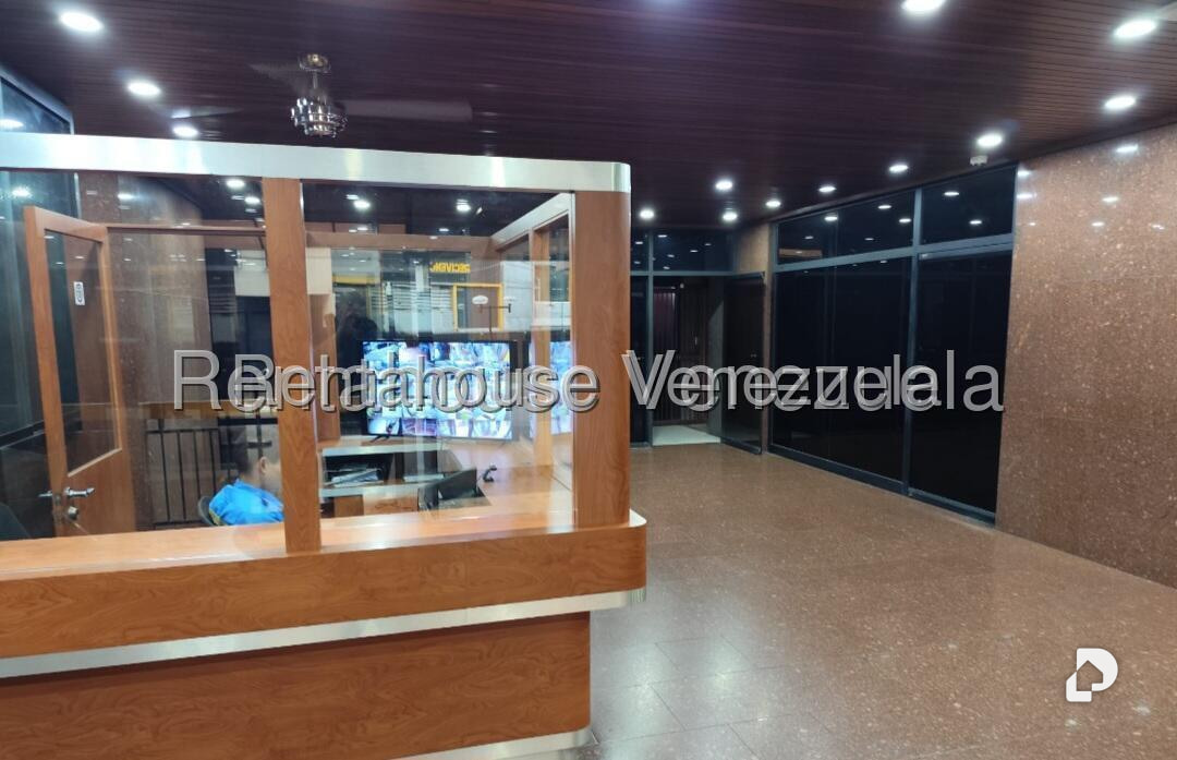 Oficina en Los Dos Caminos, Caracas – 5