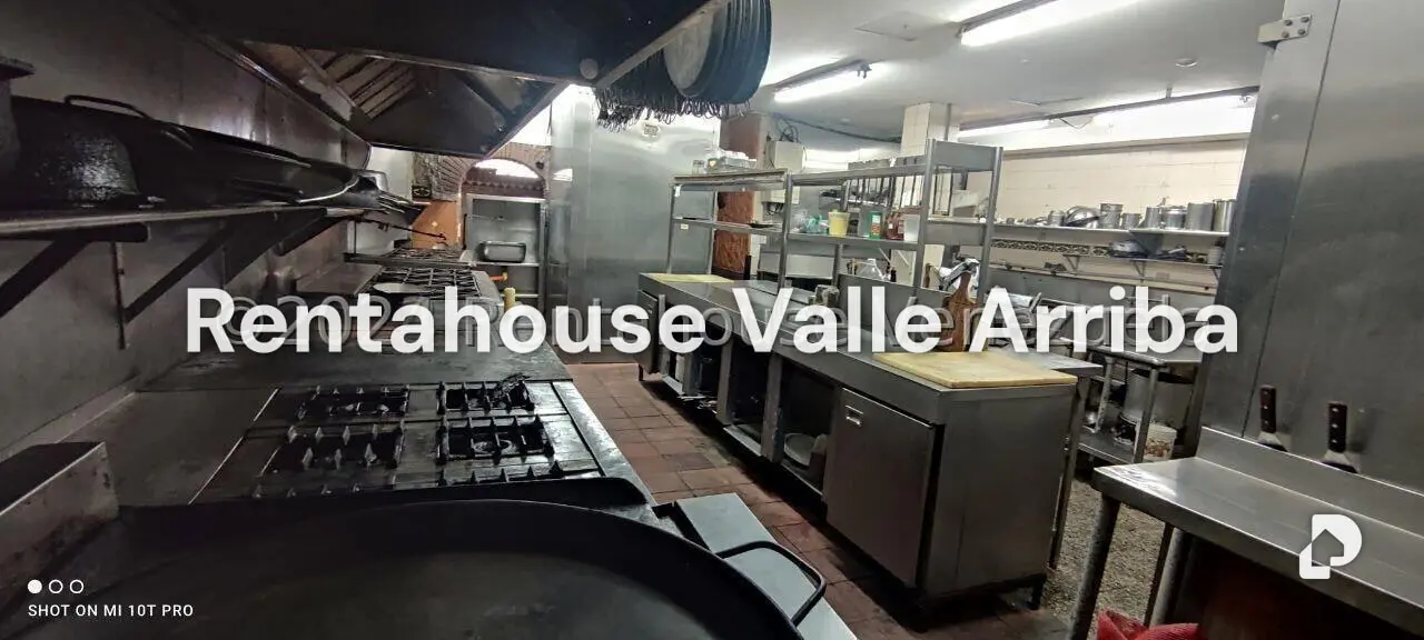 Local comercial en El Hatillo, Caracas – 13
