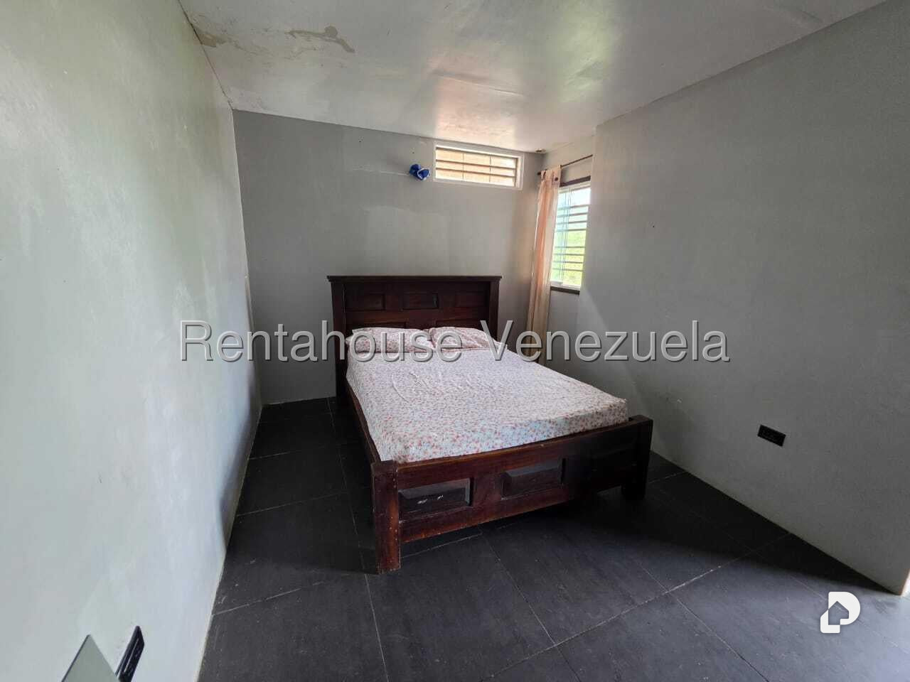 Casa en Corralito, Caracas – 12