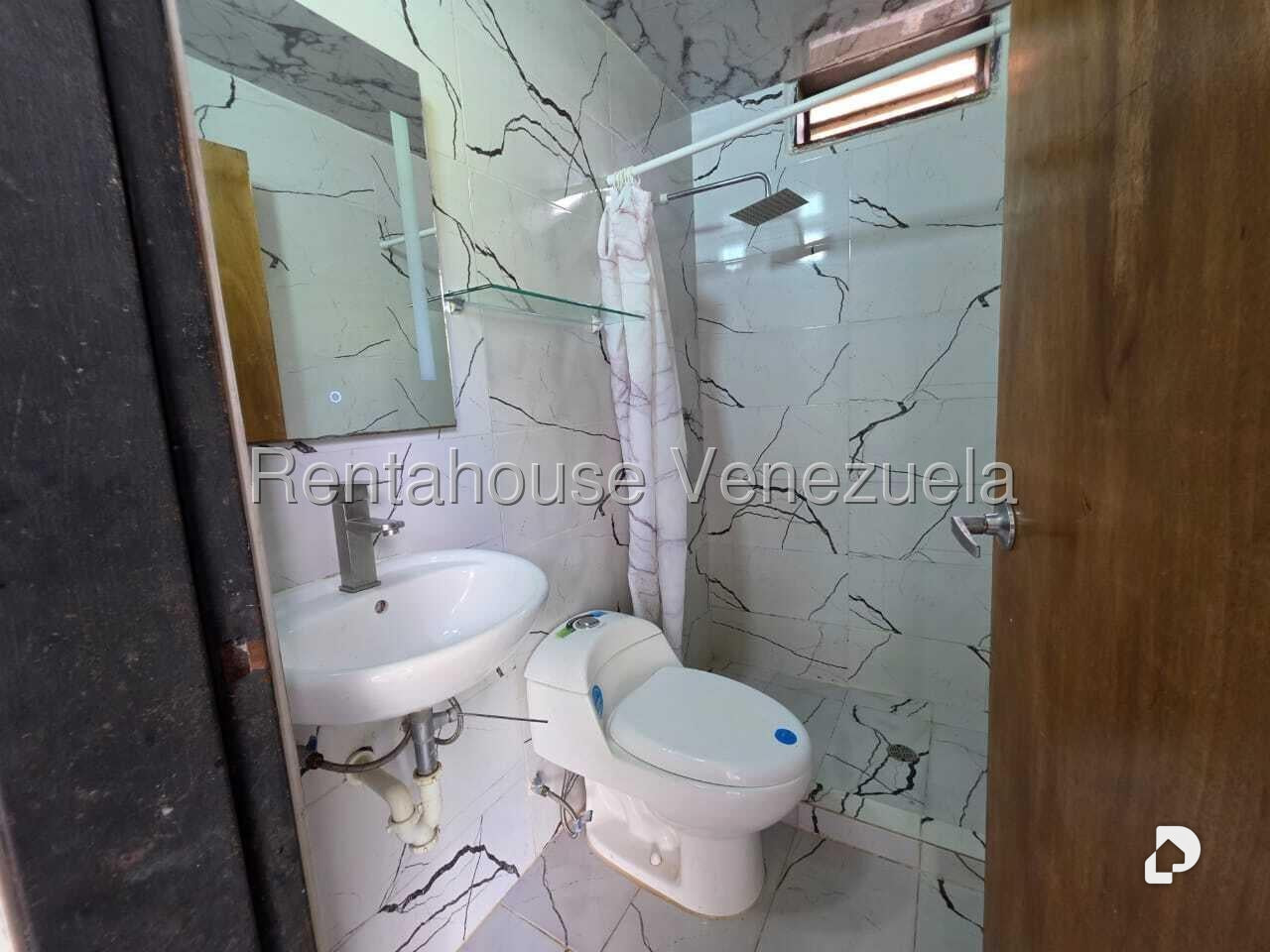 Casa en Corralito, Caracas – 16