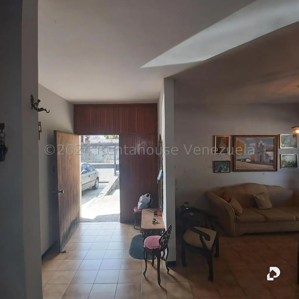 Casa en Sorocaima, Caracas – 21