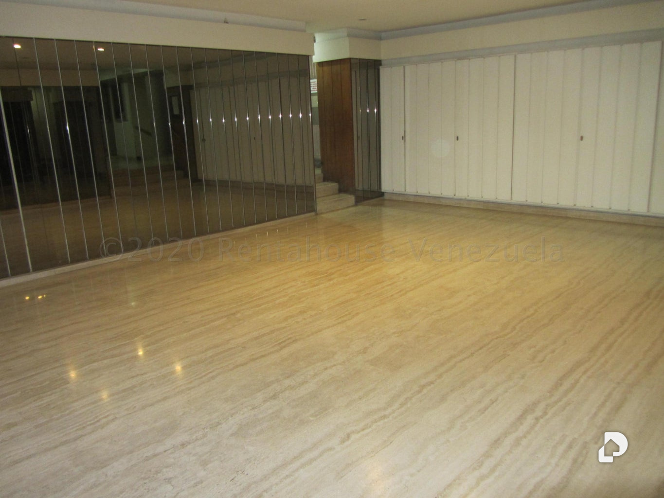 Apartamento en Los Palos Grandes, Caracas – 27