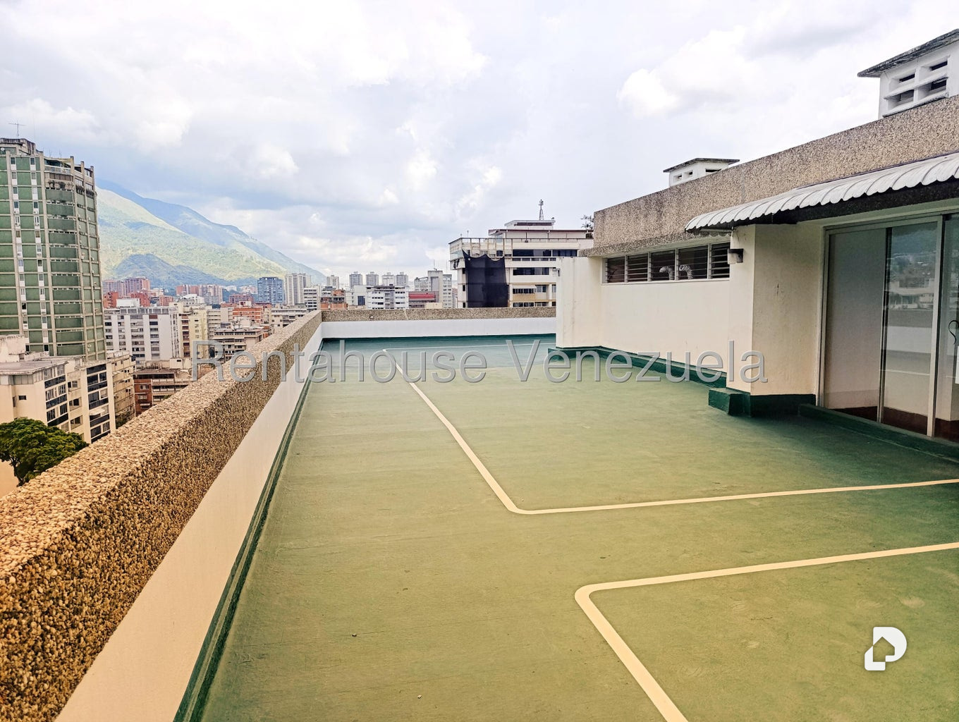 Apartamento en Los Palos Grandes, Caracas – 22