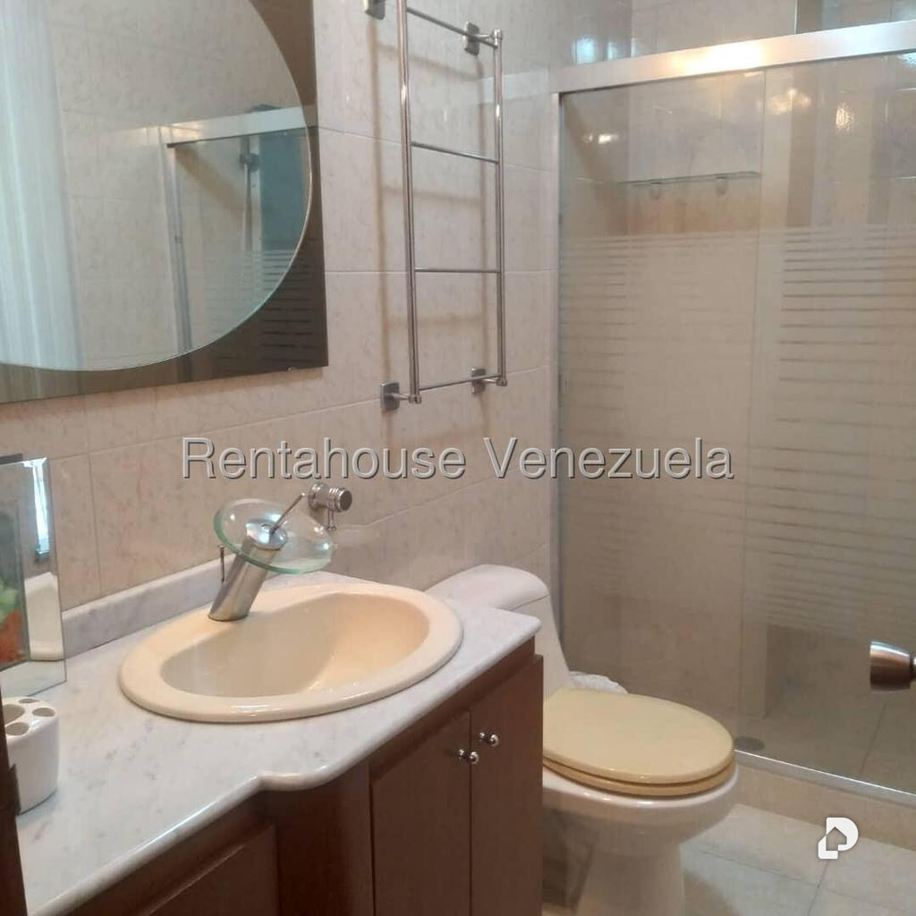 Apartamento en El Rosal, Caracas – 10
