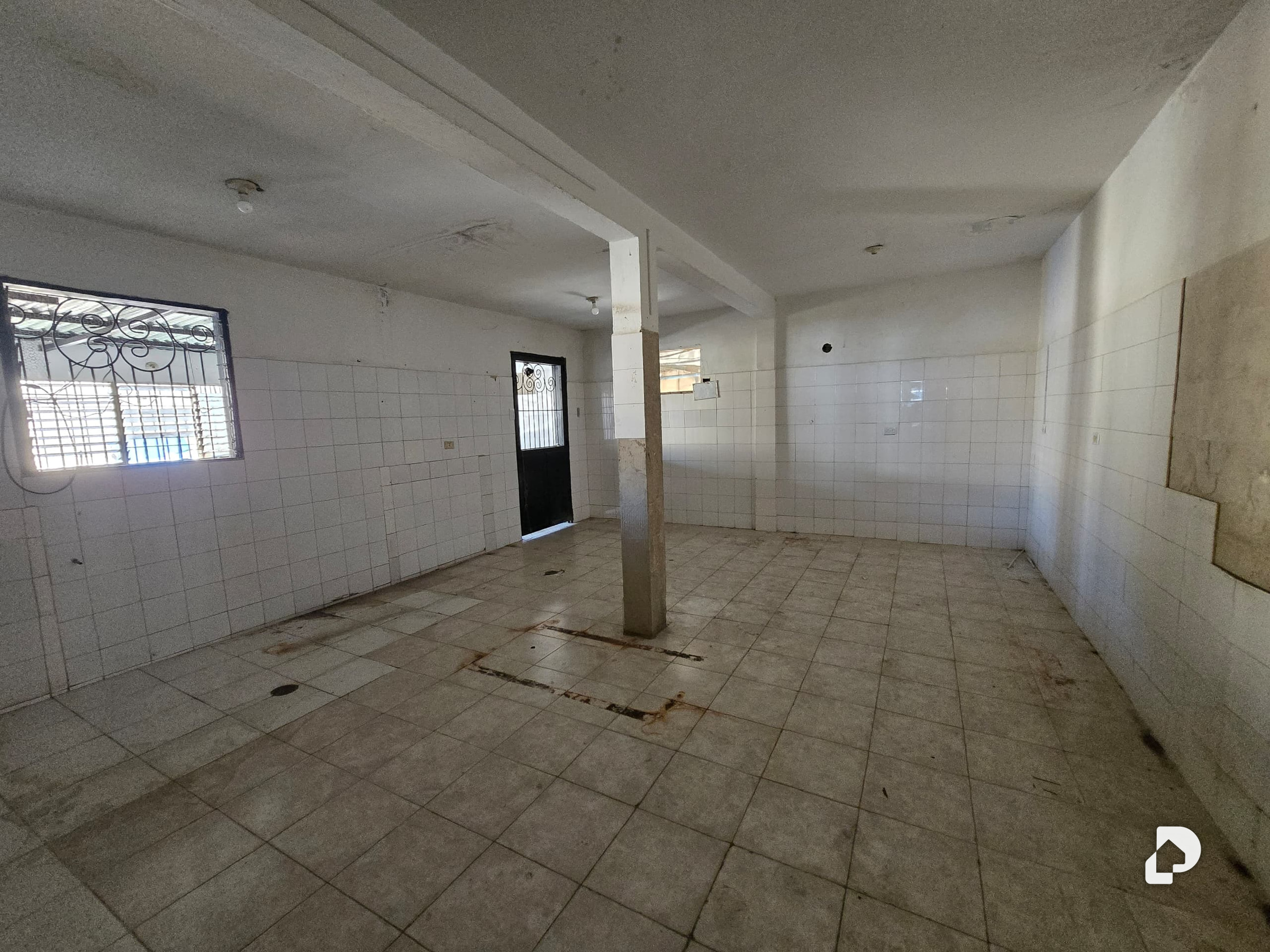 Local comercial en La Coromoto, San Francisco – 12