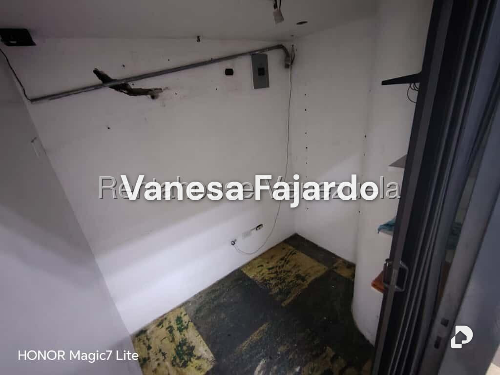Local comercial en La Candelaria, Caracas – 19