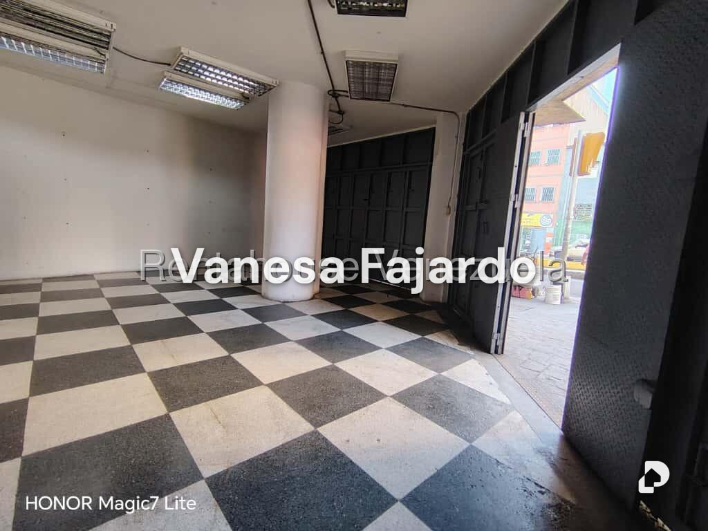 Local comercial en La Candelaria, Caracas – 3
