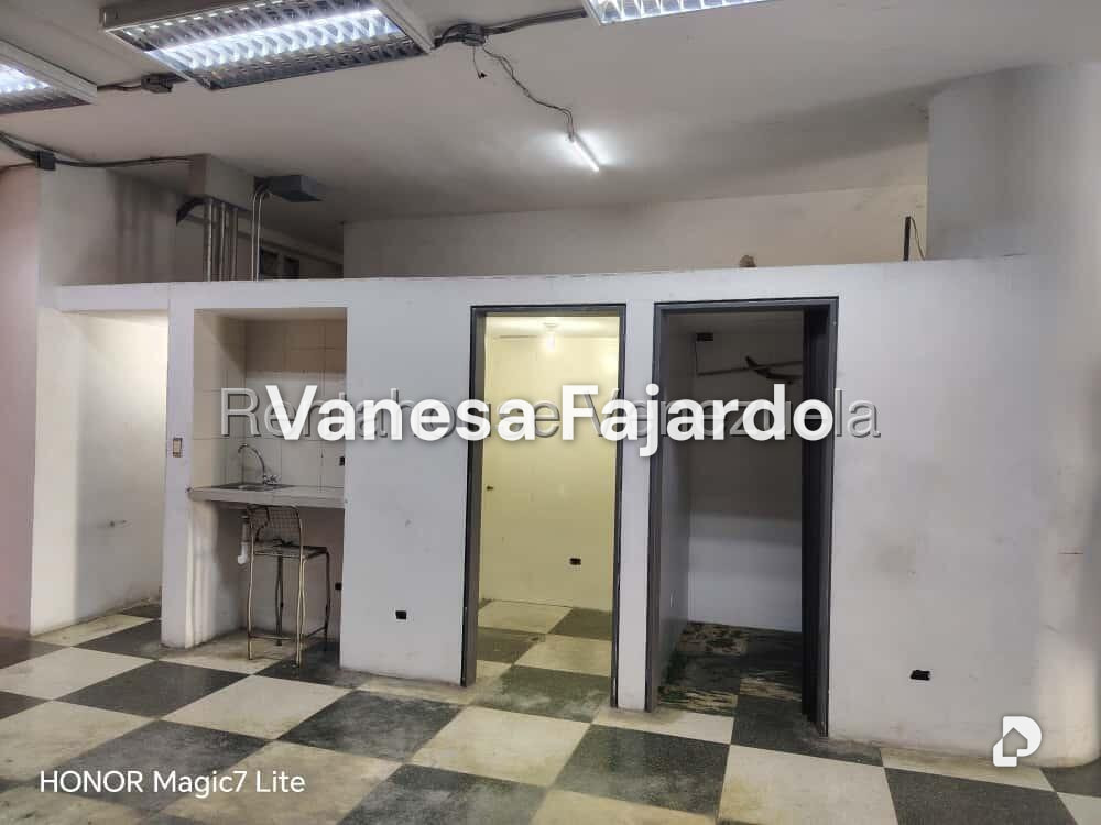 Local comercial en La Candelaria, Caracas – 22