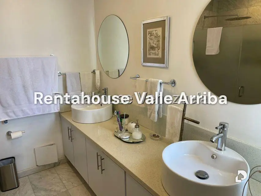 Apartamento en Lomas de Las Mercedes, Caracas – 24