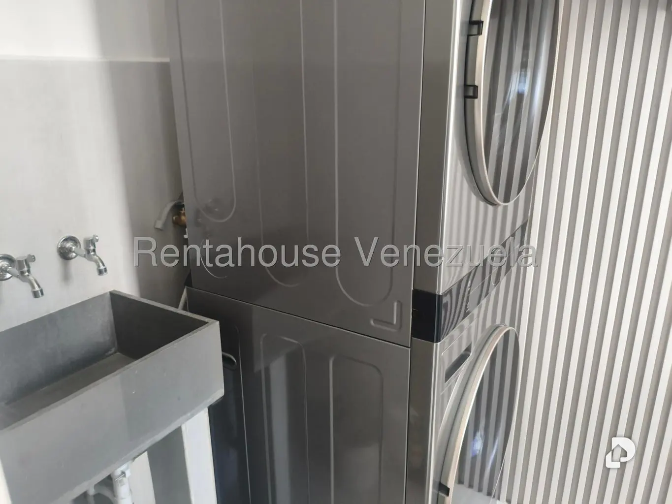 Apartamento en Los Palos Grandes, Caracas – 9