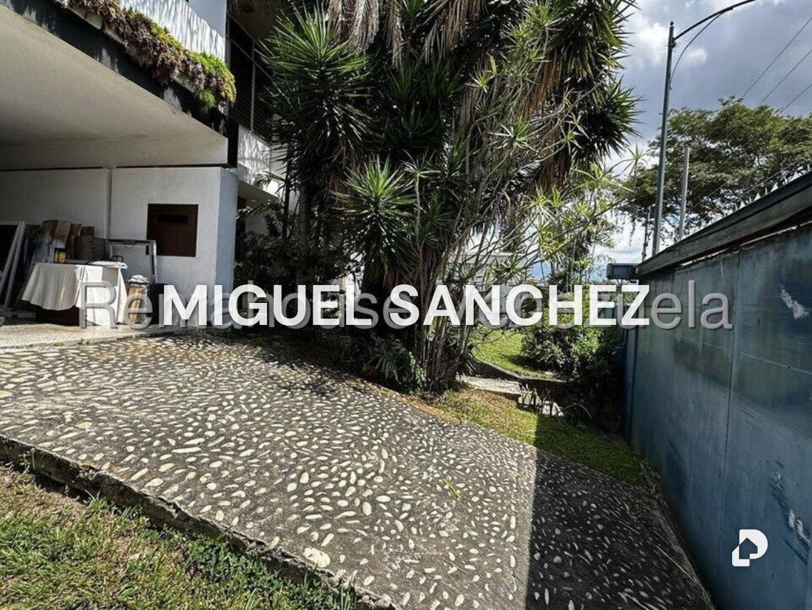 Casa en Prados del Este, Caracas – 12