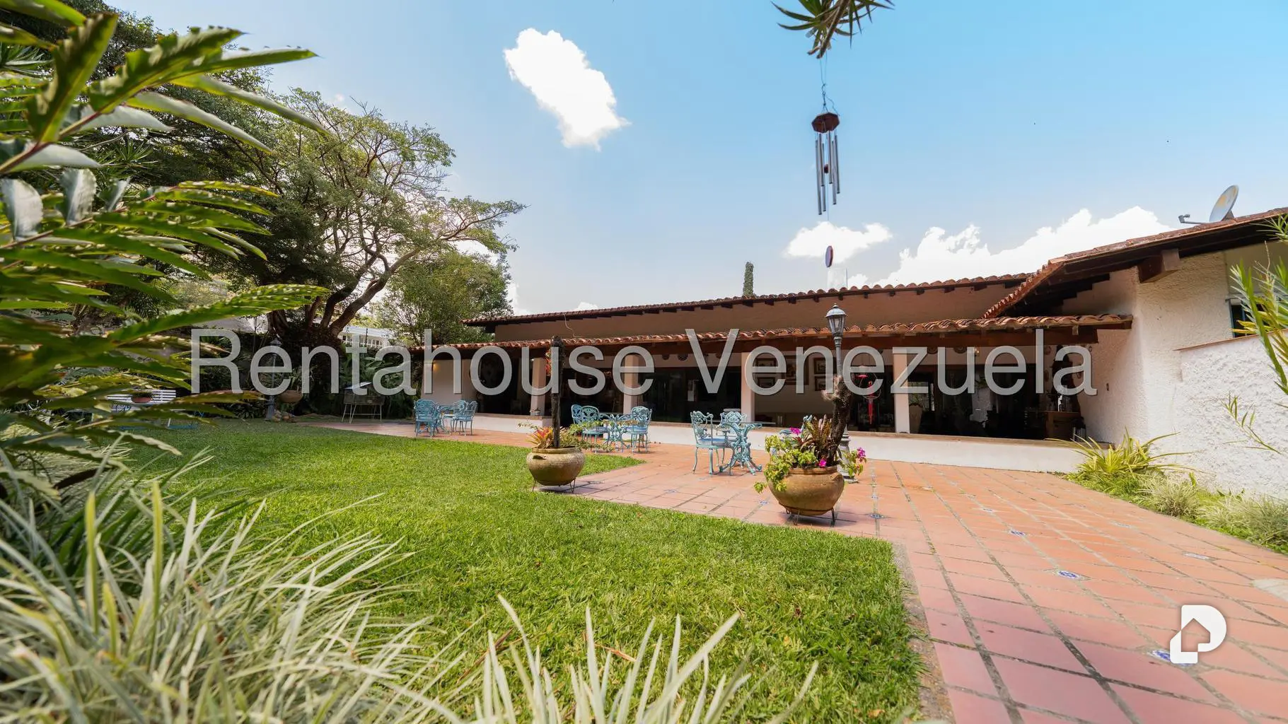 Casa en Cerro Verde, Caracas – 29