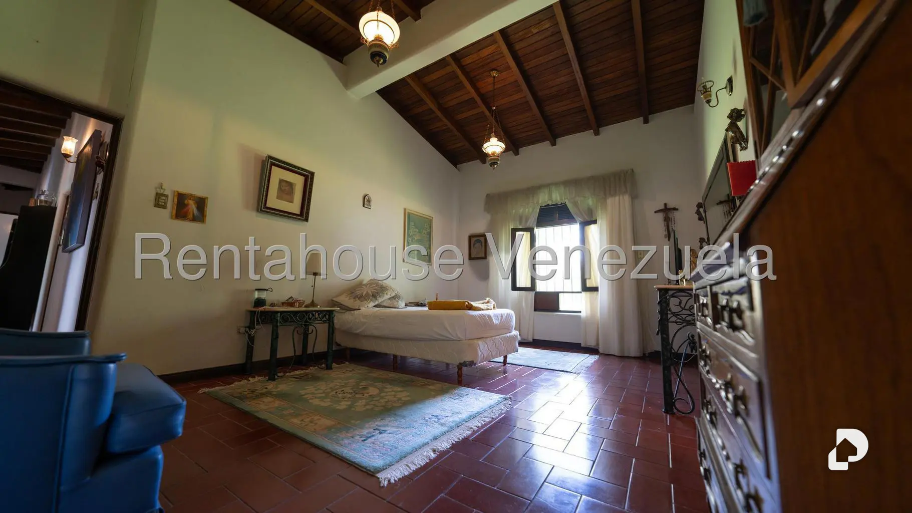 Casa en Cerro Verde, Caracas – 15