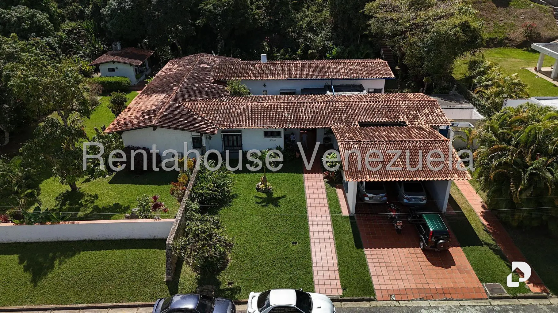 Casa en Cerro Verde, Caracas – 3