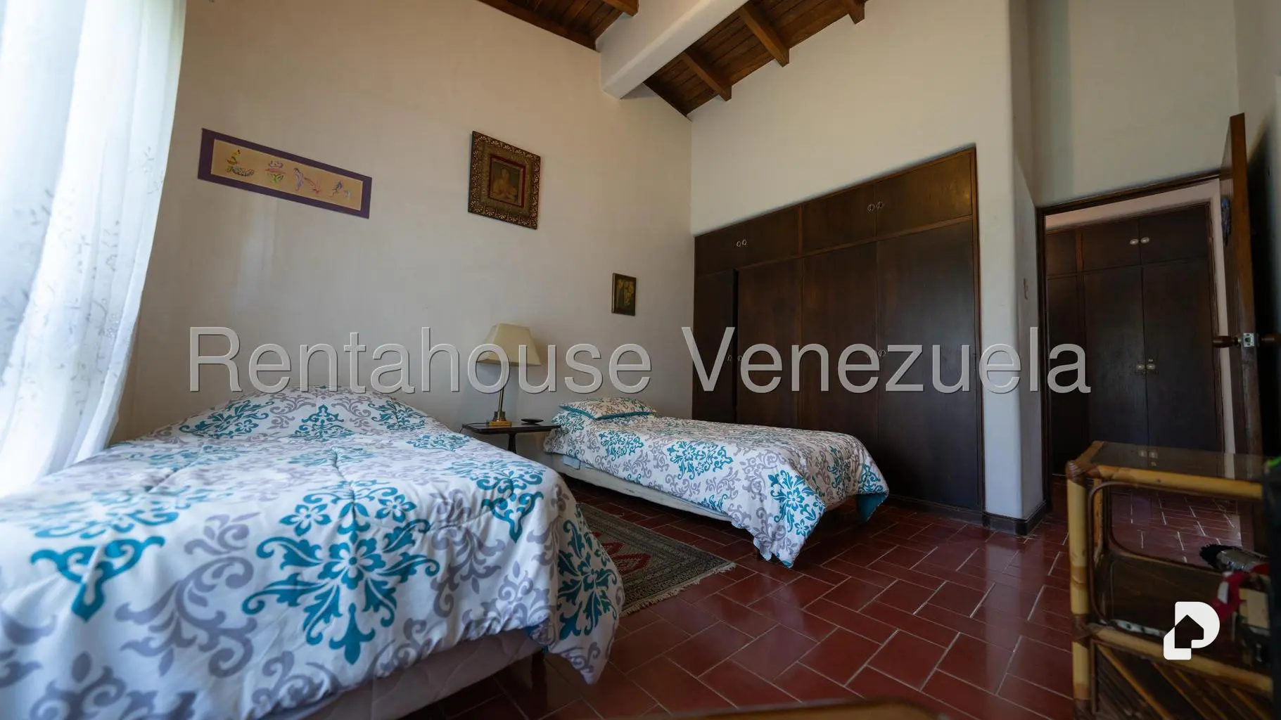 Casa en Cerro Verde, Caracas – 14
