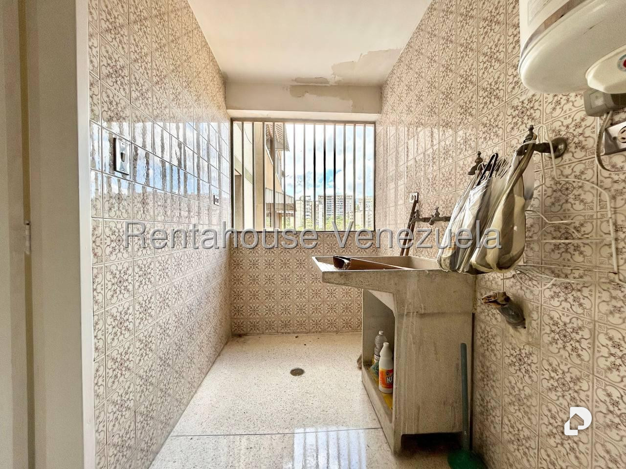 Apartamento en La Ciudadela, Caracas – 23