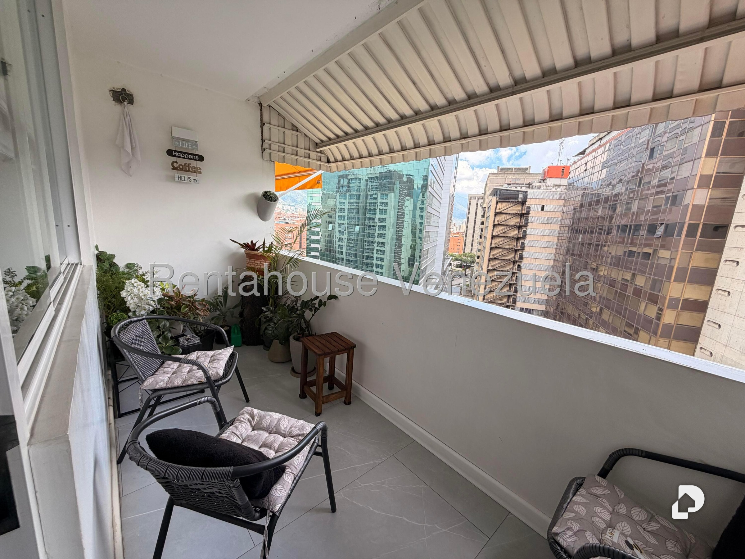 Apartamento en Campo Alegre, Caracas – 10
