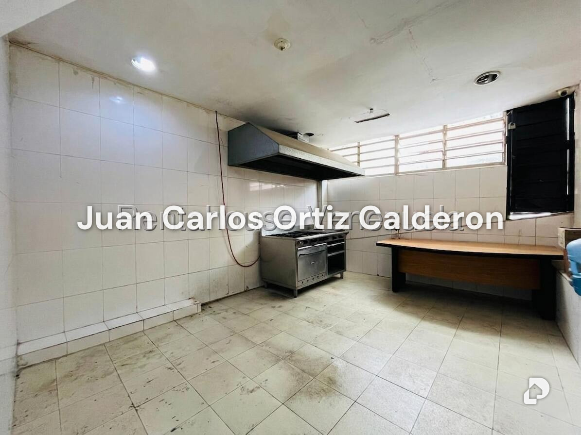 Local comercial en Parroquia Santa Teresa, Caracas – 18