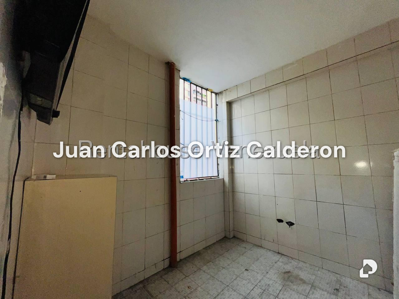 Local comercial en Parroquia Santa Teresa, Caracas – 23