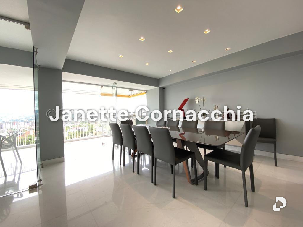 Apartamento en Altamira, Caracas – 7