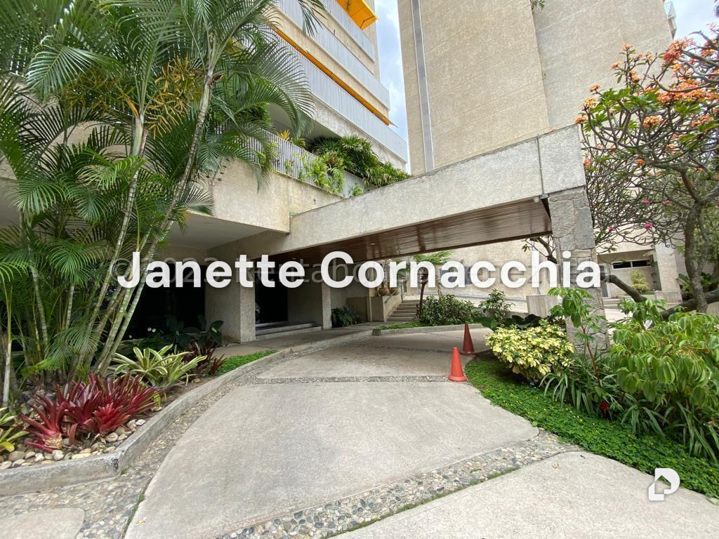 Apartamento en Altamira, Caracas – 3
