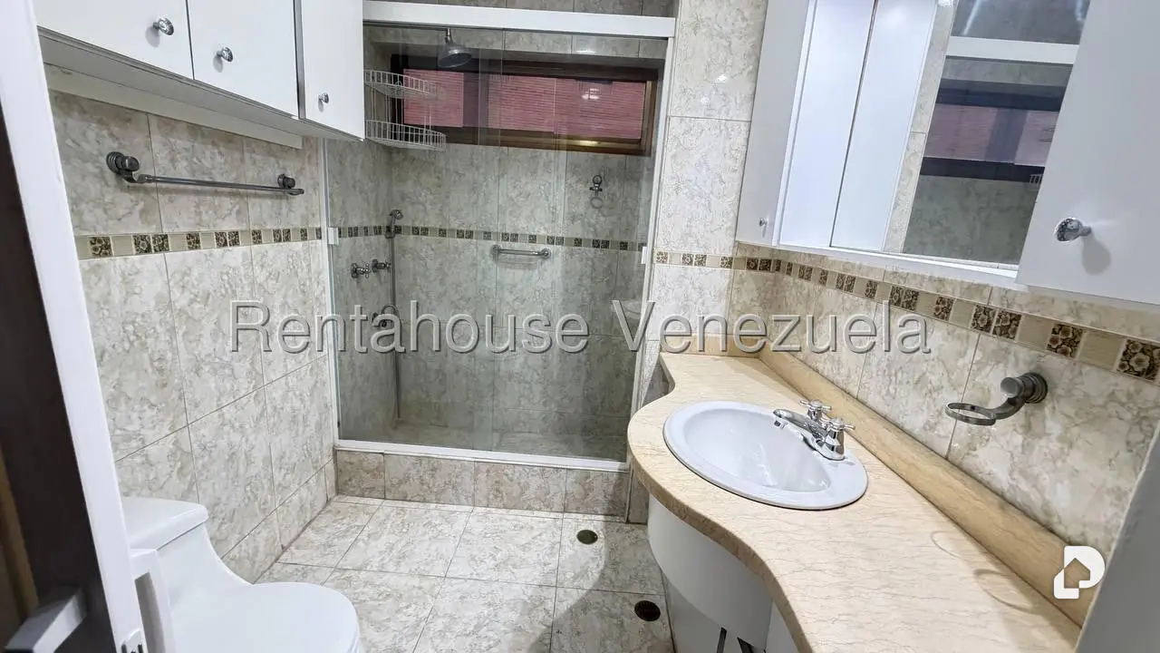 Apartamento en Los Chorros, Caracas – 11