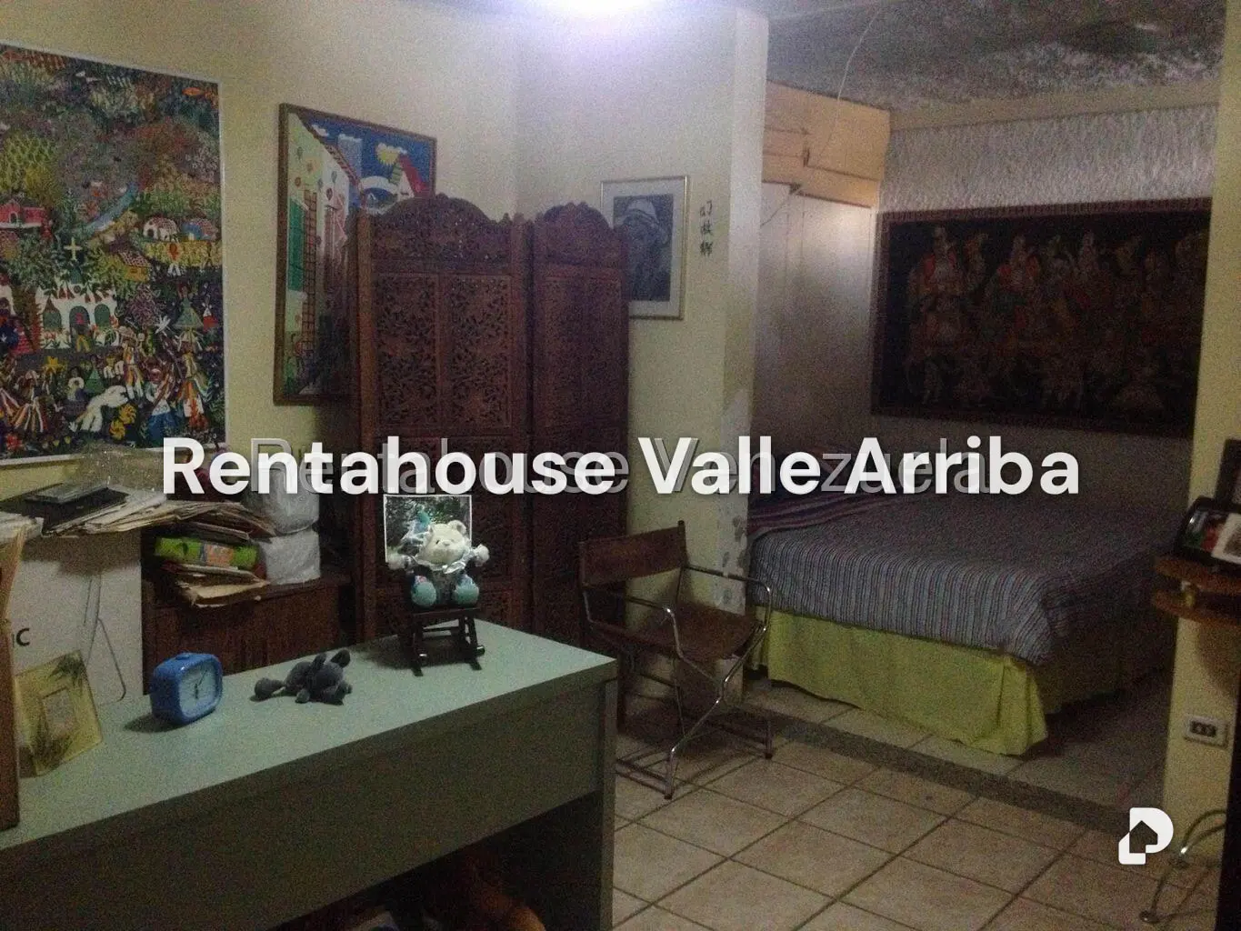 Casa en Lomas de La Lagunita, Caracas – 24