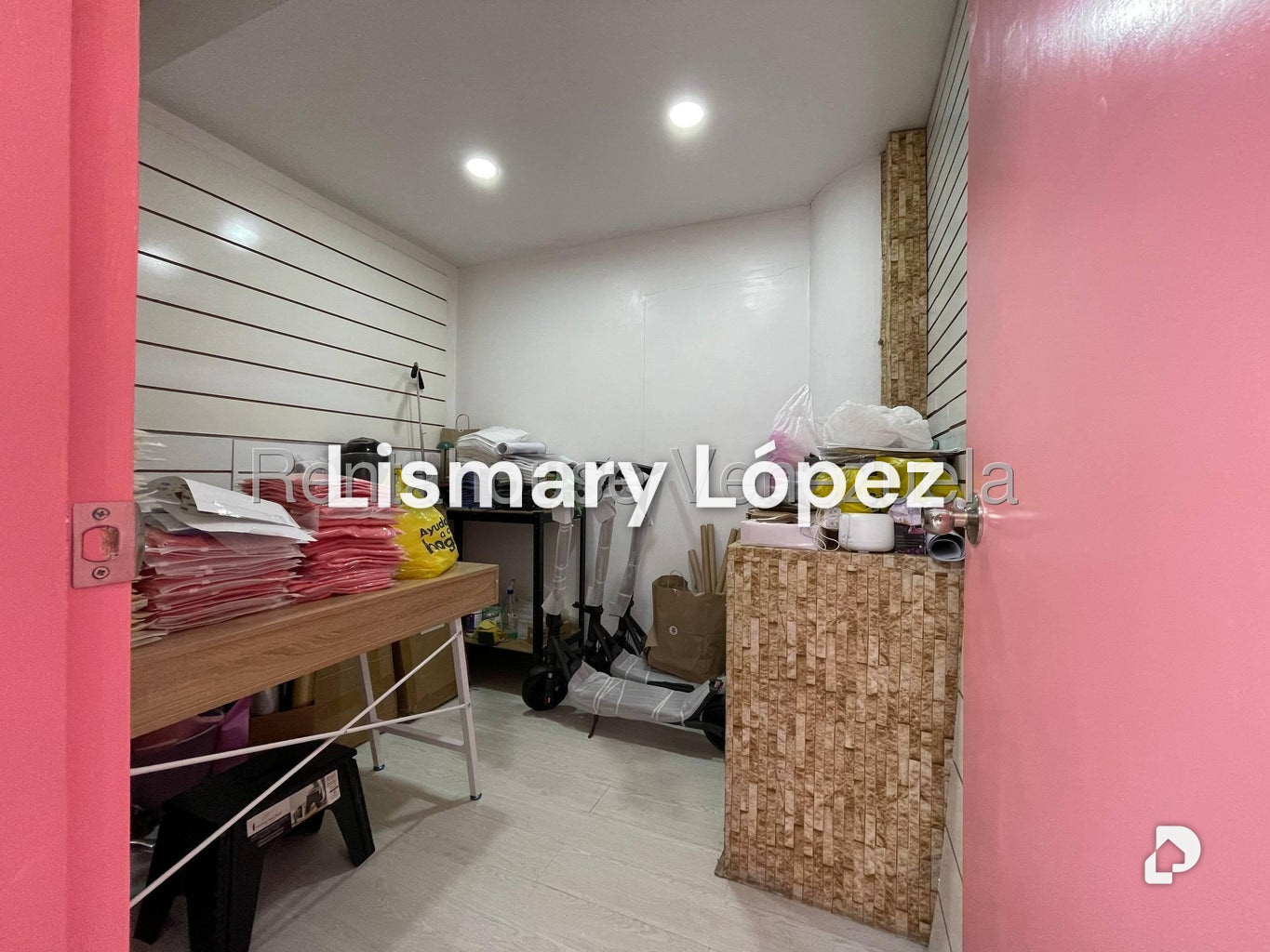 Commercial space in Los Samanes, Caracas – 12