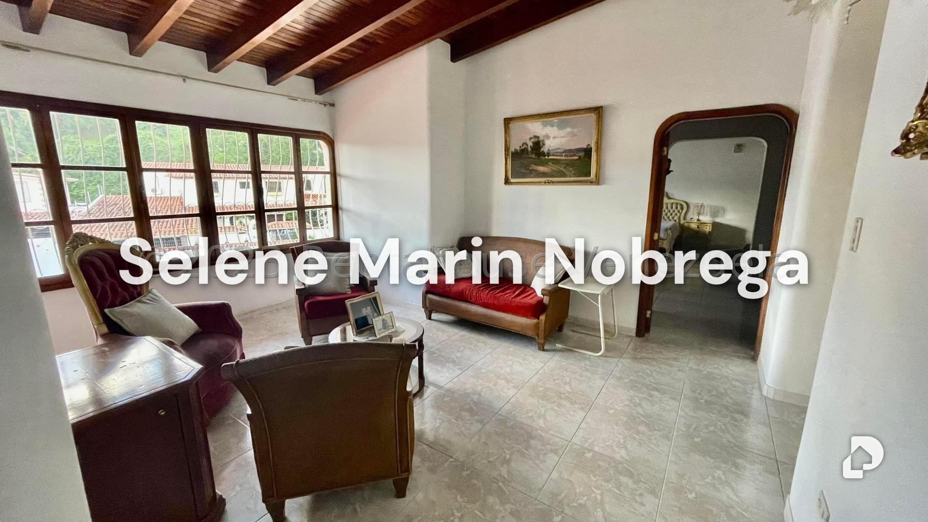 Casa en Santa Paula, Caracas – 28