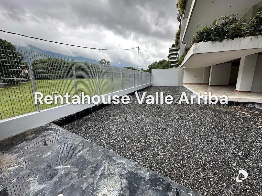 Apartamento en Campo Alegre, Caracas – 18