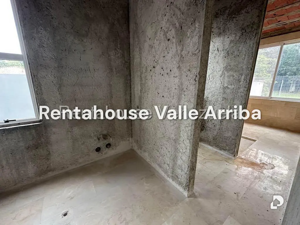 Apartamento en Campo Alegre, Caracas – 28