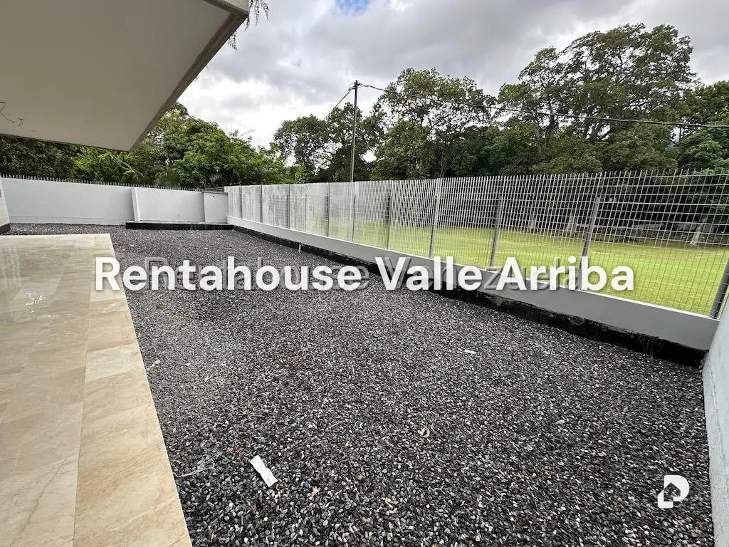 Apartamento en Campo Alegre, Caracas – 12