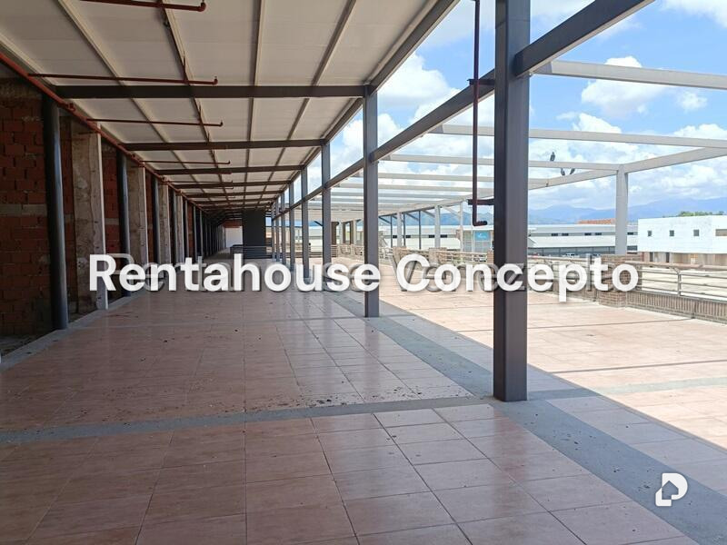 Local comercial en Zona Industrial El Recreo, Valencia