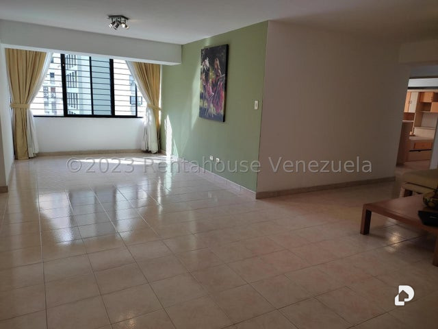 Apartamento en El Cigarral, Caracas – 2
